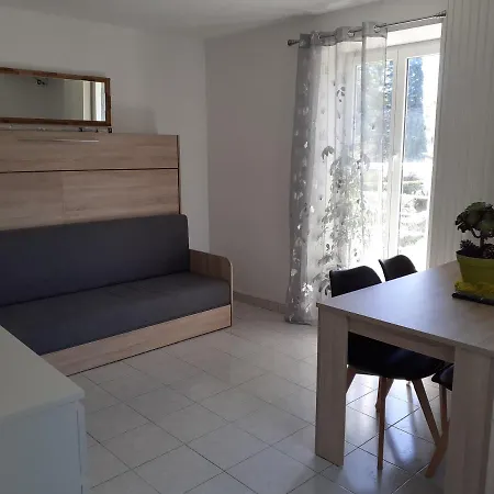 Studio en plein centre ville - 2 à 4 personnes Tence Exterior foto